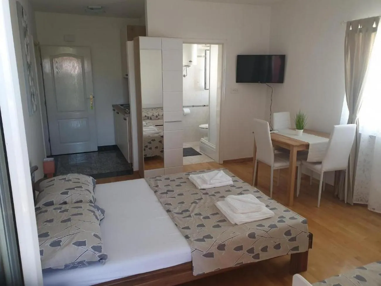 Apartments And Rooms With Parking Space Povljana, Pag - 22707 Povljana