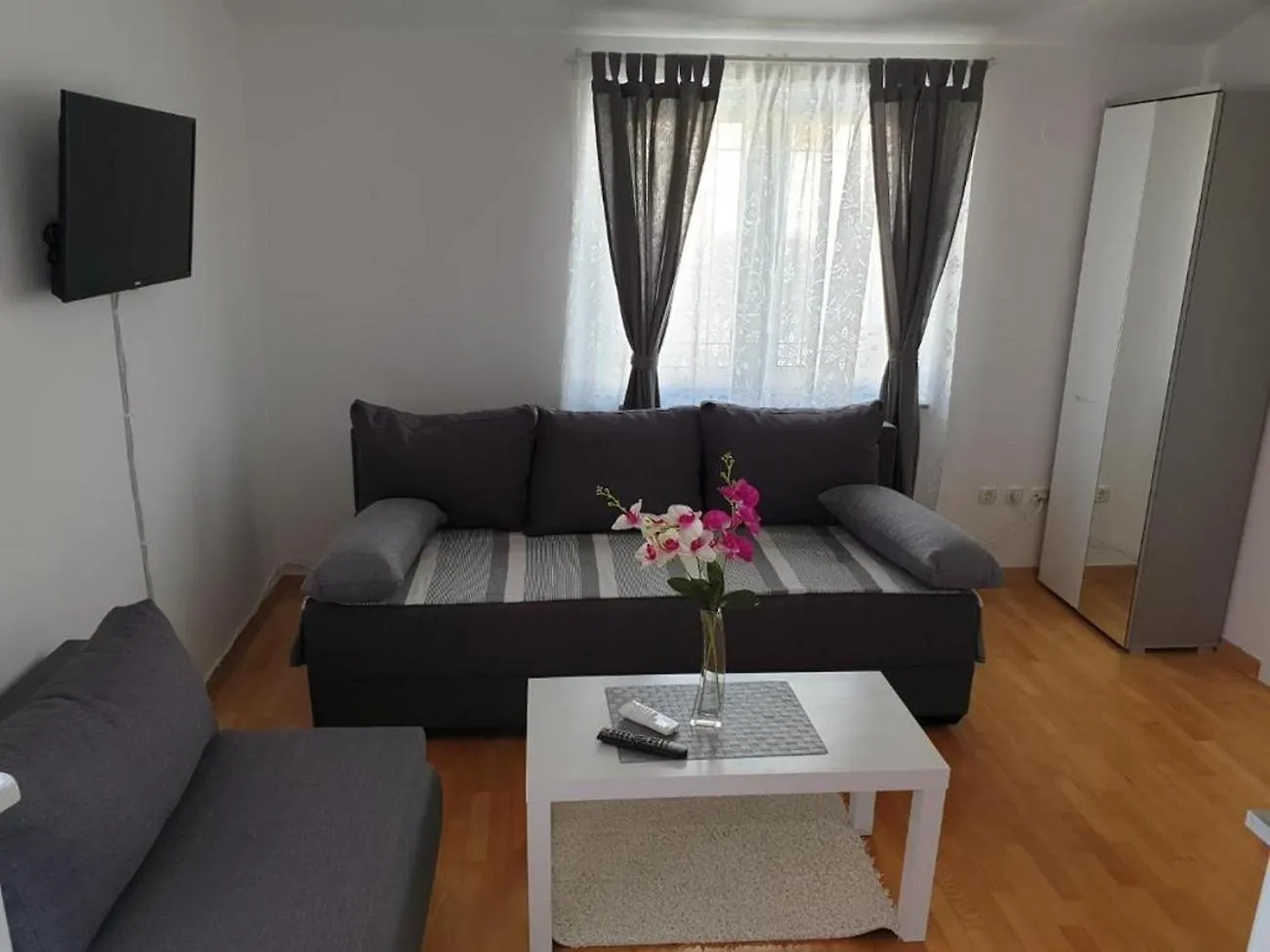 Guest house Apartments And Rooms With Parking Space Povljana, Pag - 22707