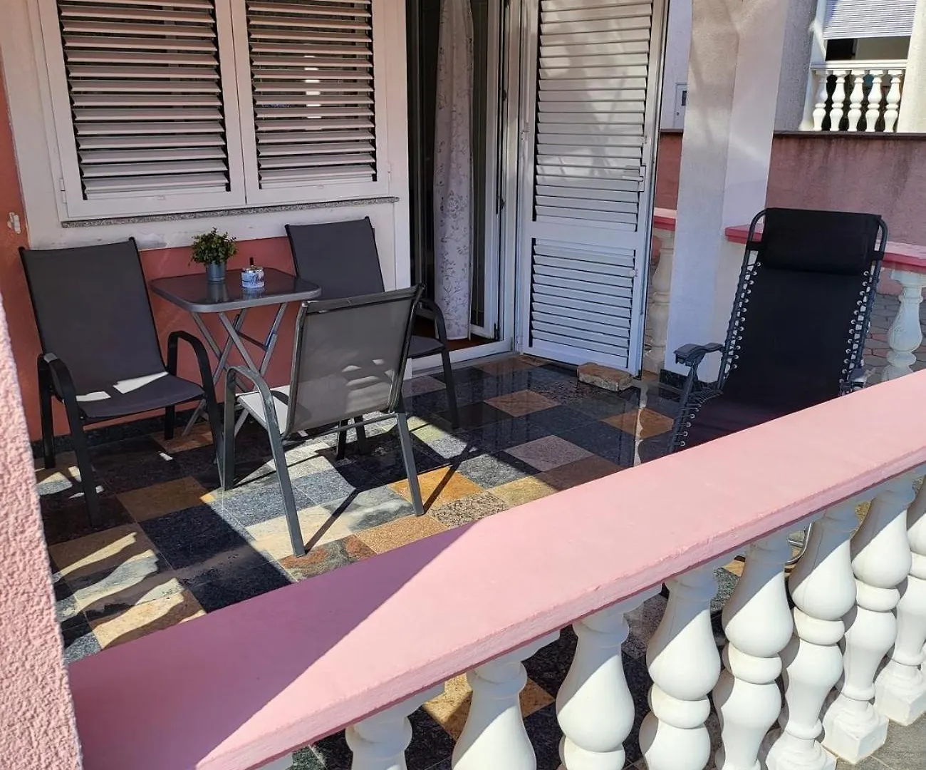 Guest house Apartments And Rooms With Parking Space Povljana, Pag - 22707 Croatia