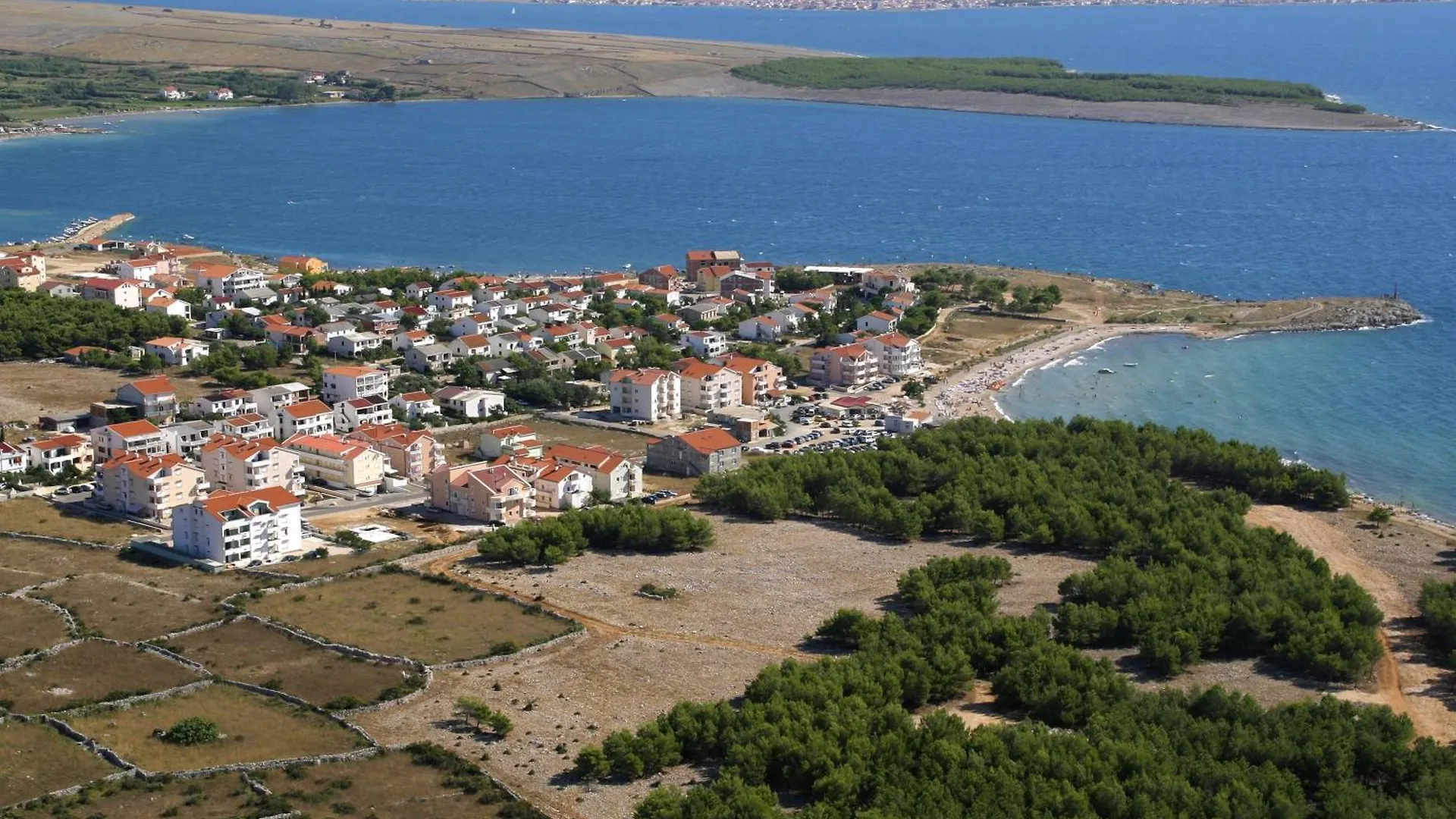 Apartments And Rooms With Parking Space Povljana, Pag - 22707 Croatia